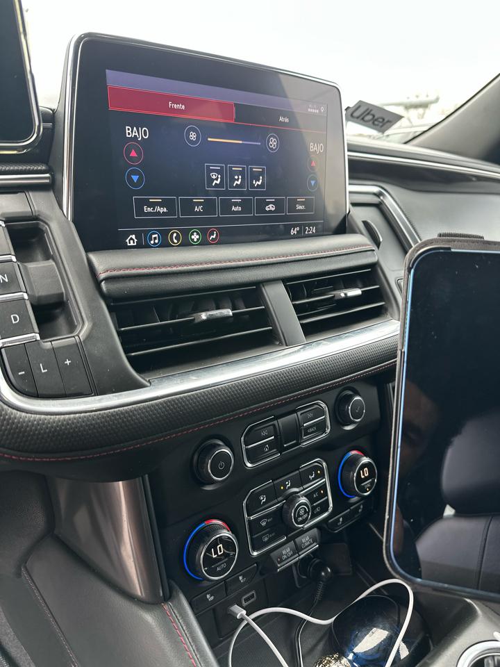 Chevrolet Suburban 4WD 4dr RST 2021