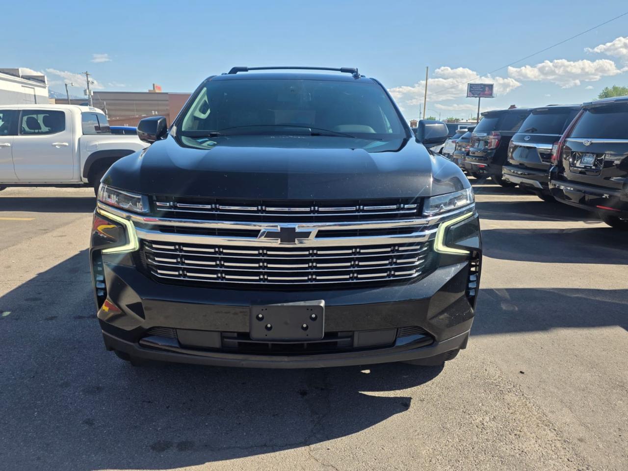 Chevrolet Suburban 4WD 4dr RST 2021