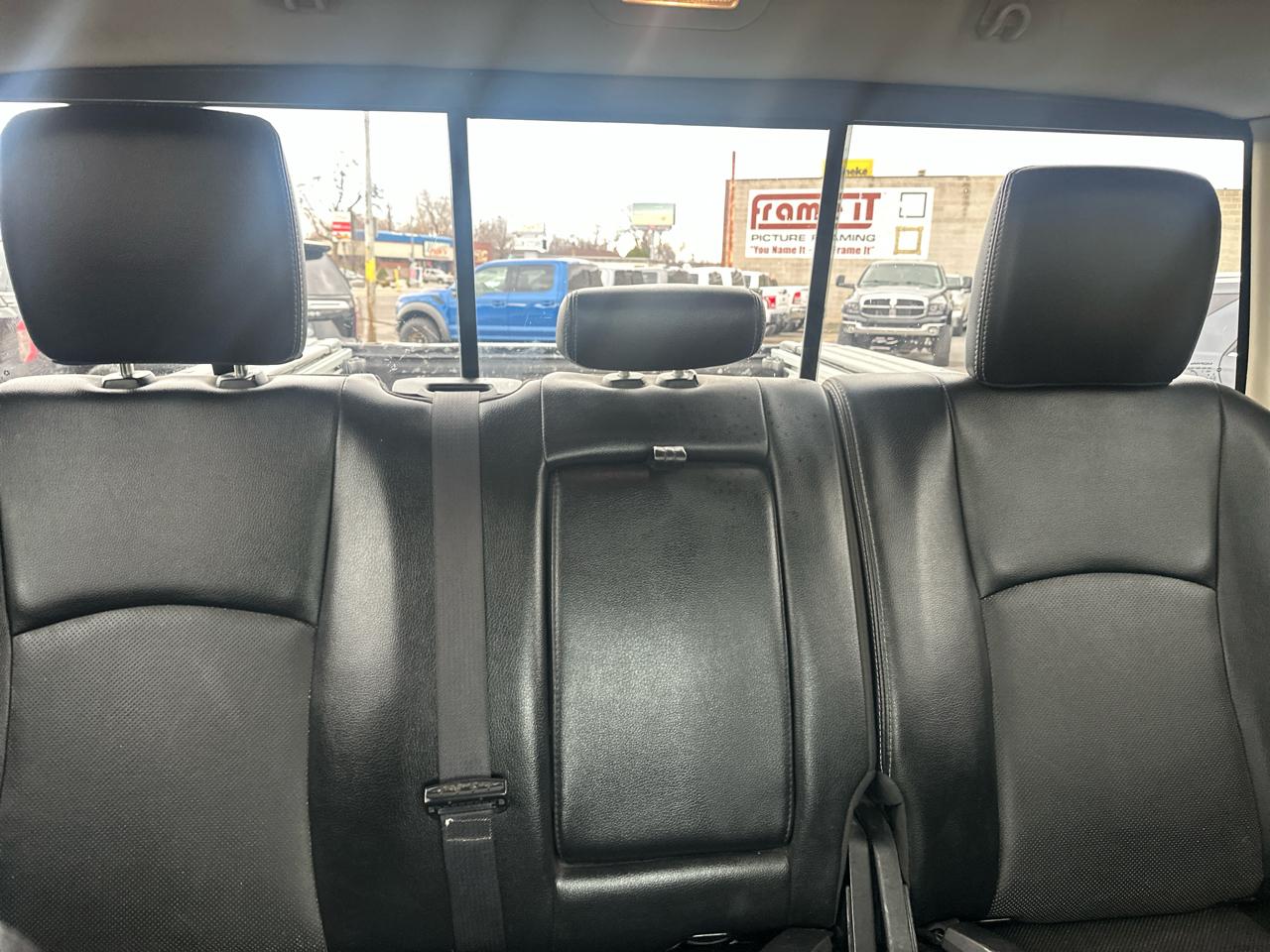 RAM 1500 4WD Crew Cab 140.5" Sport 2014