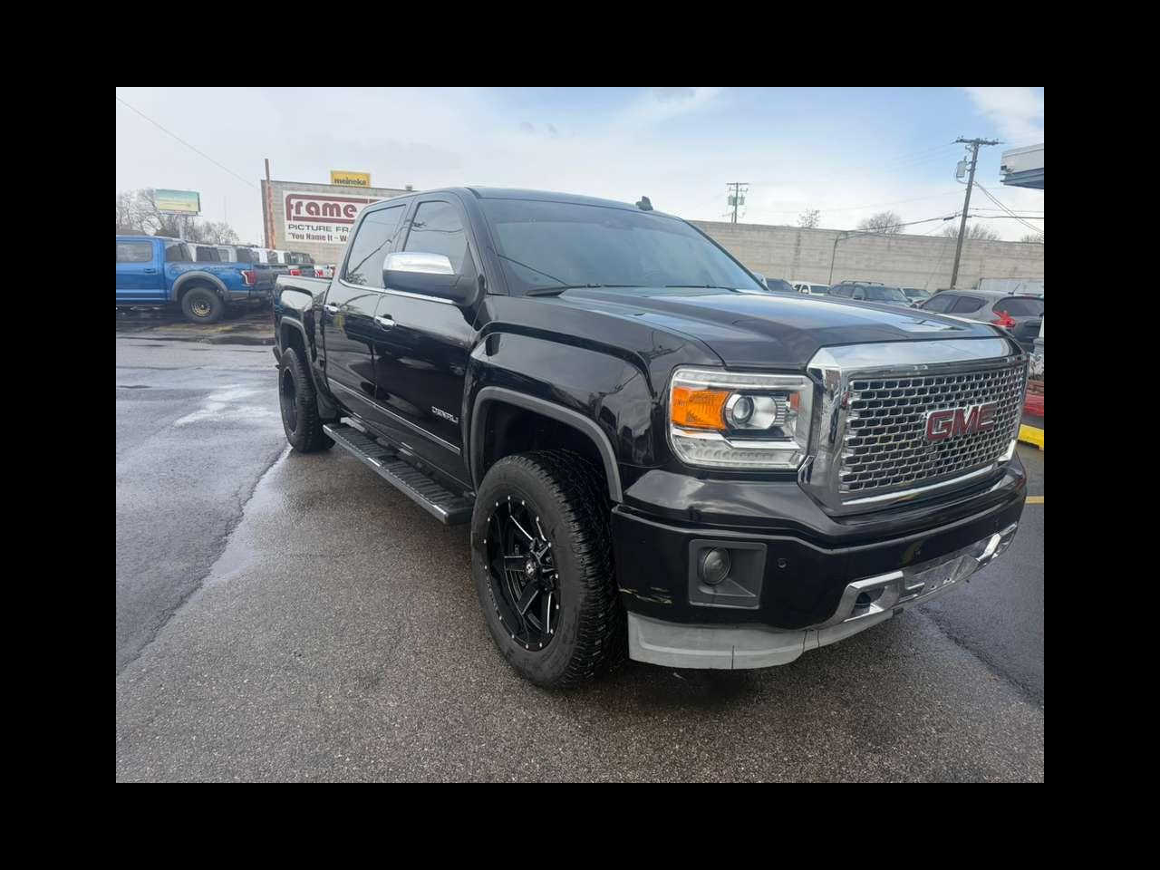 GMC Sierra 1500 4WD Crew Cab 143.5" Denali 2014