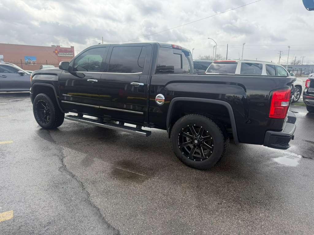 GMC Sierra 1500 4WD Crew Cab 143.5" Denali 2014