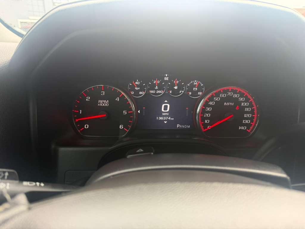 GMC Sierra 1500 4WD Crew Cab 143.5" Denali 2014