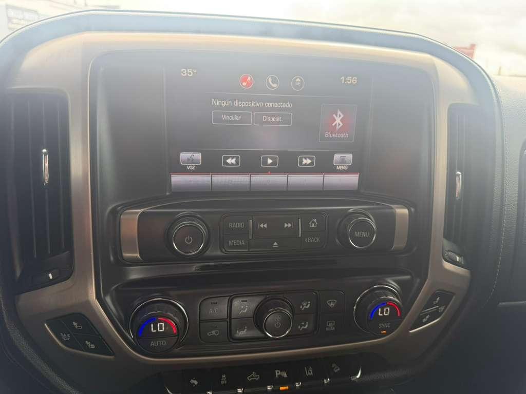 GMC Sierra 1500 4WD Crew Cab 143.5" Denali 2014