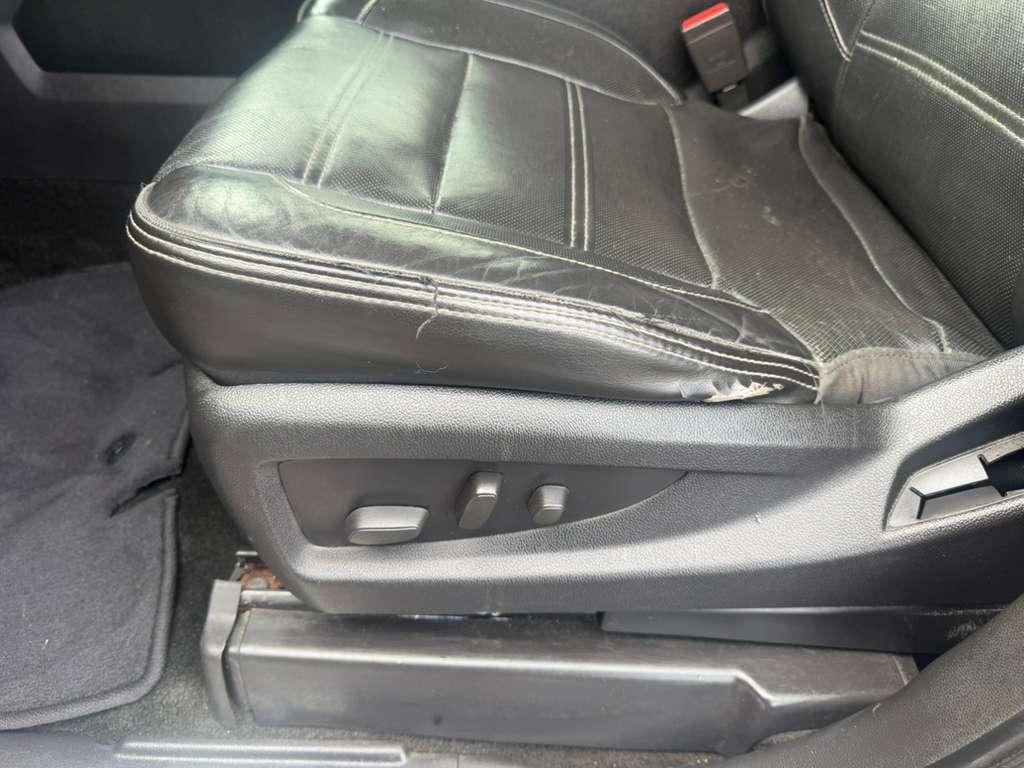 GMC Sierra 1500 4WD Crew Cab 143.5" Denali 2014