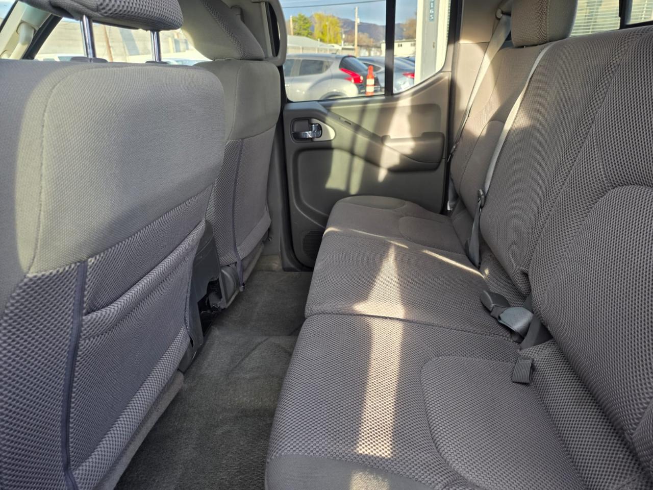 Nissan Frontier 4WD Crew Cab SWB Auto PRO-4X 2016