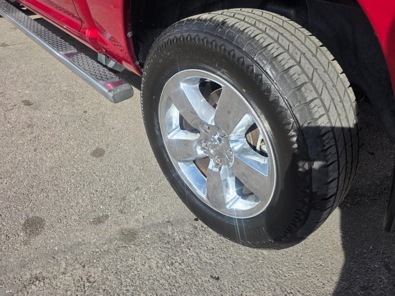 RAM 1500 4WD Crew Cab 140.5" Big Horn 2014