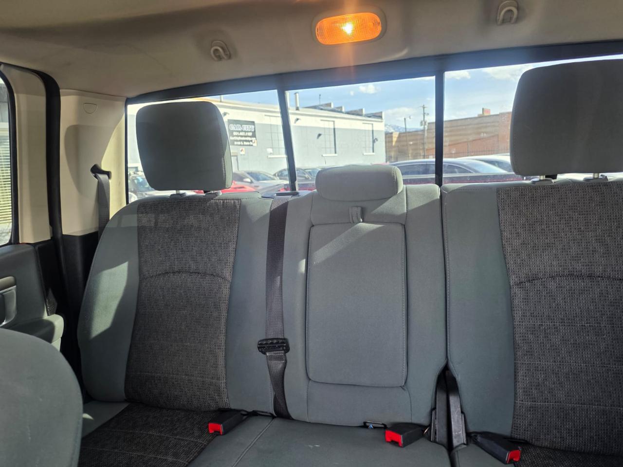 RAM 1500 4WD Crew Cab 140.5" Big Horn 2014