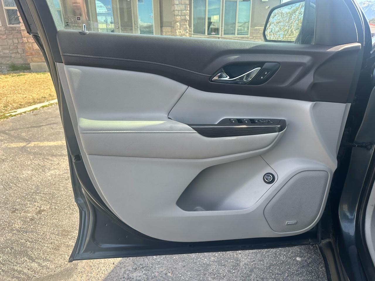 GMC Acadia AWD 4dr SLT w/SLT-1 2019