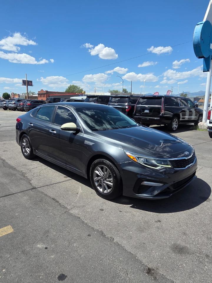 2020 Kia Optima LX AT's photo
