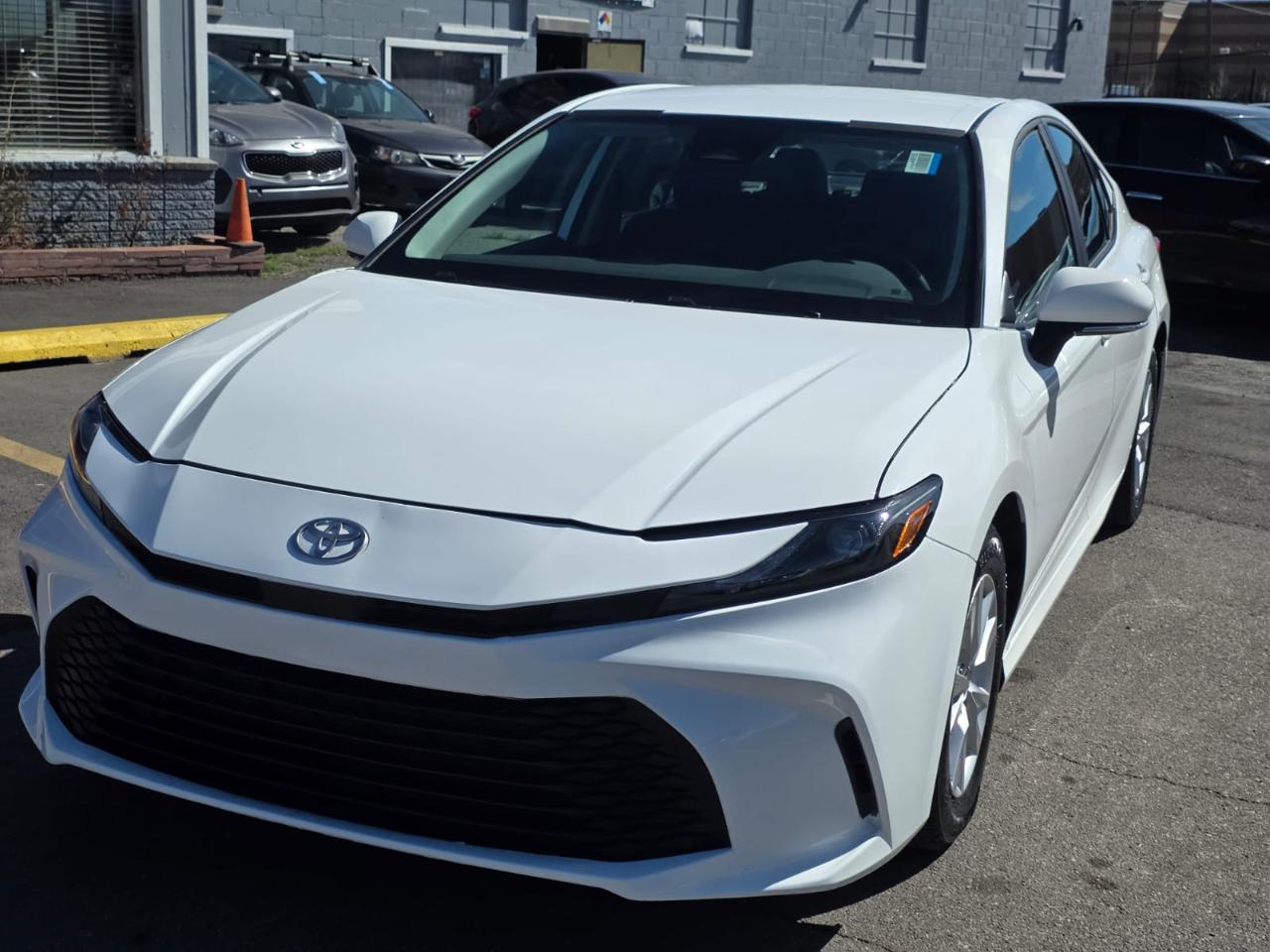 Toyota Camry XLE (Natl) 2025