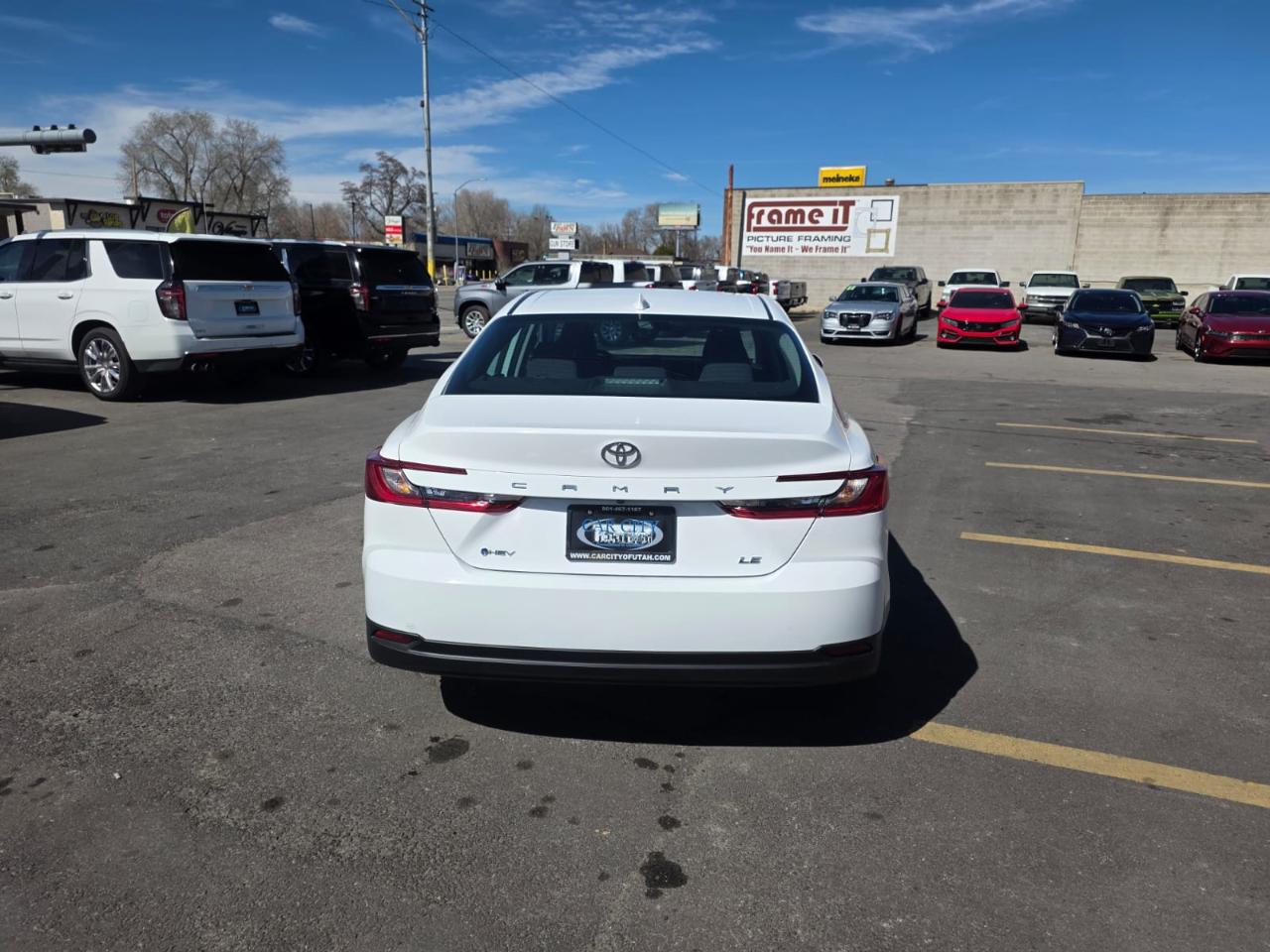 Toyota Camry XLE (Natl) 2025