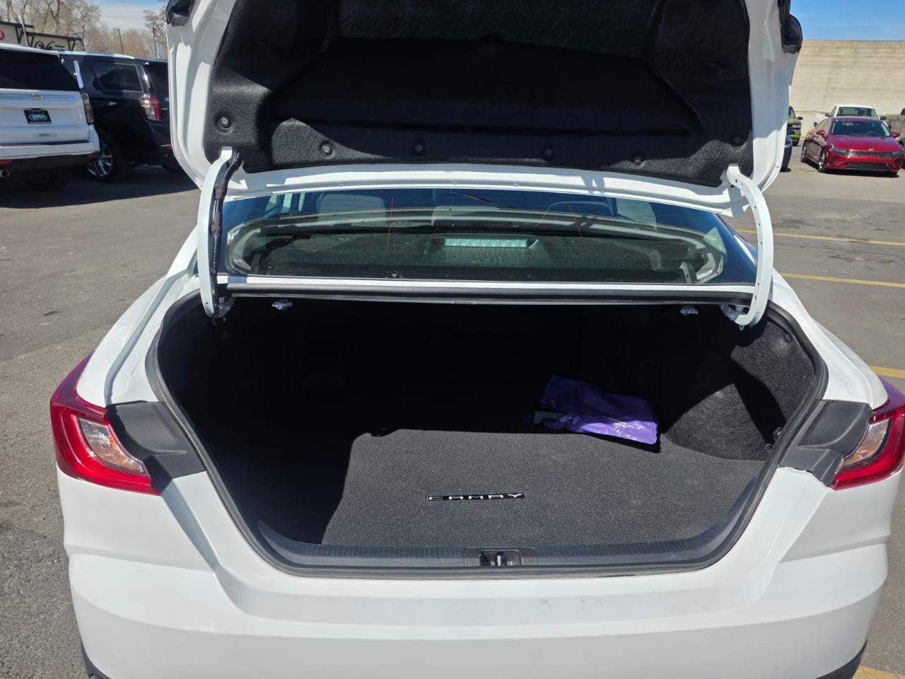 Toyota Camry XLE (Natl) 2025