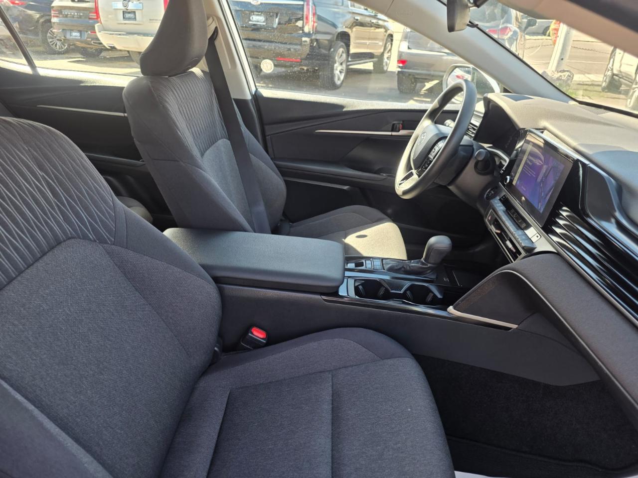 Toyota Camry XLE (Natl) 2025