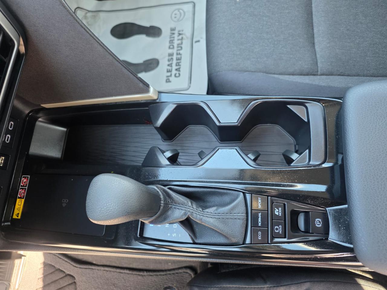 Toyota Camry XLE (Natl) 2025