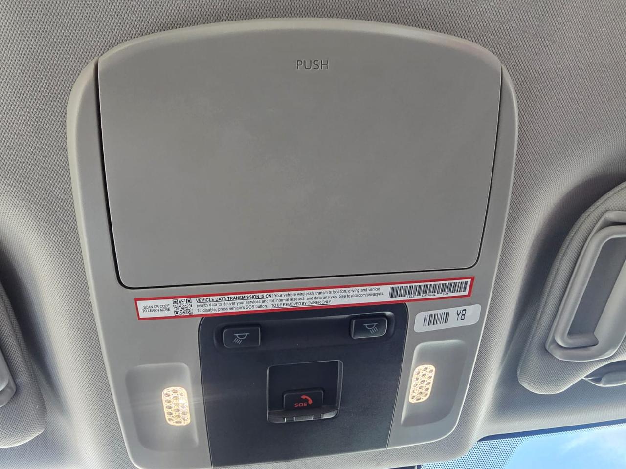 Toyota Camry XLE (Natl) 2025