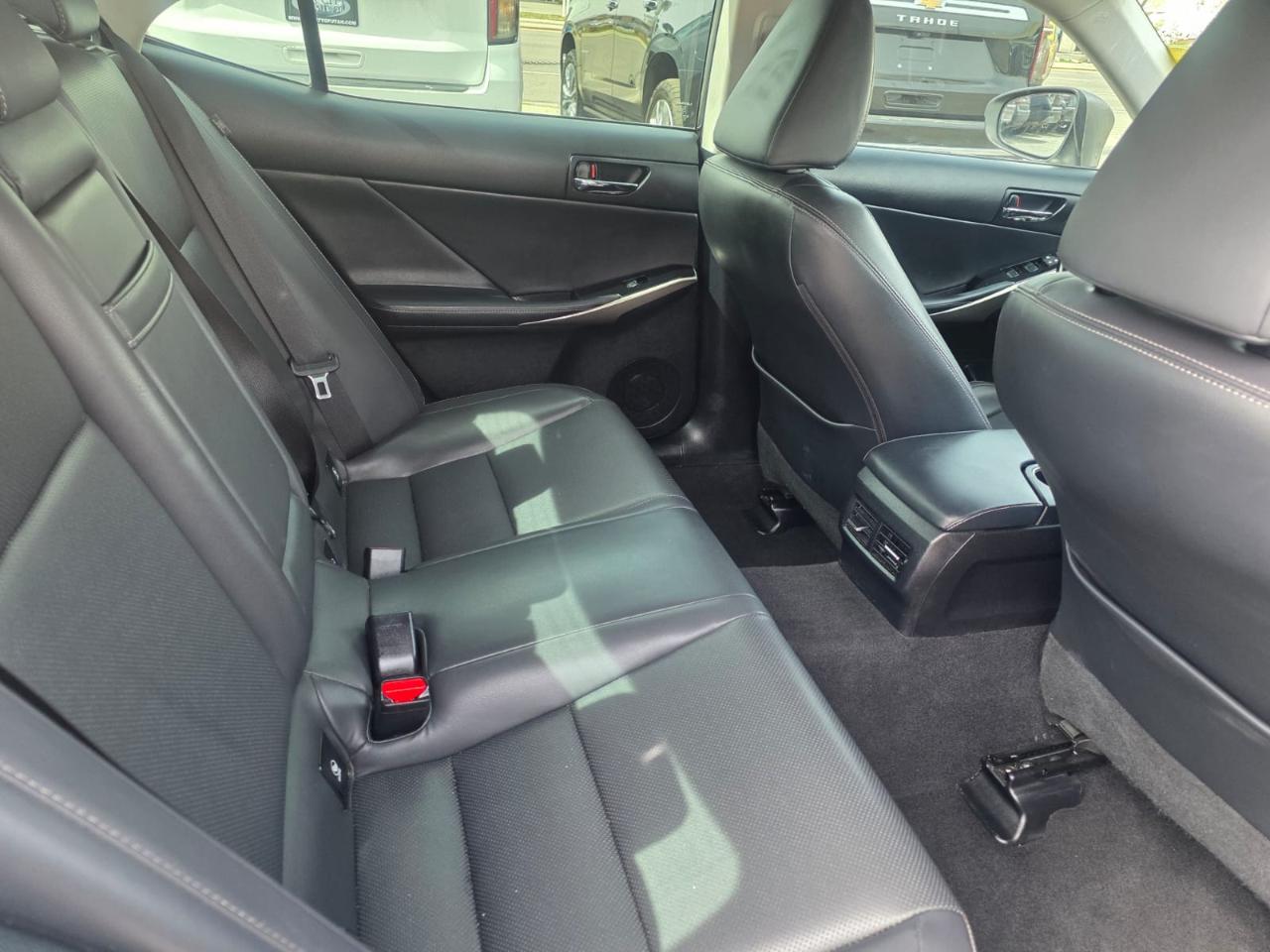 Lexus IS 250 4dr Sport Sdn AWD 2015