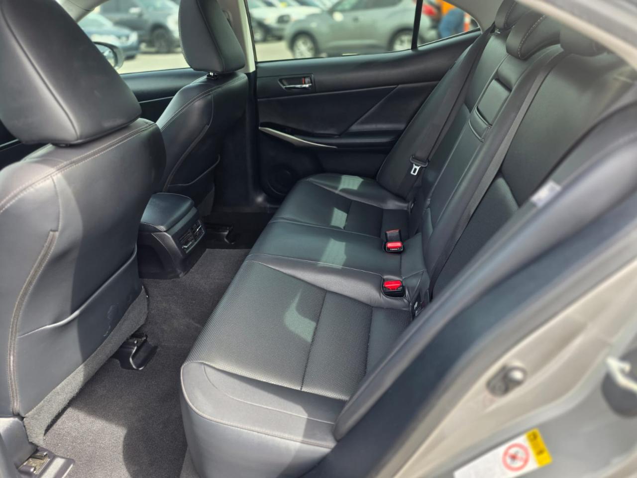 Lexus IS 250 4dr Sport Sdn AWD 2015