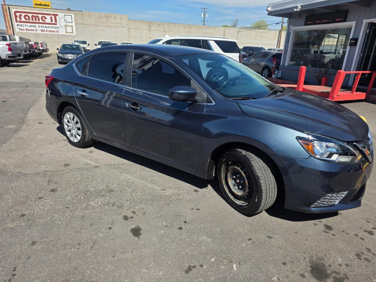 Nissan Sentra 4dr Sdn I4 CVT SV 2016