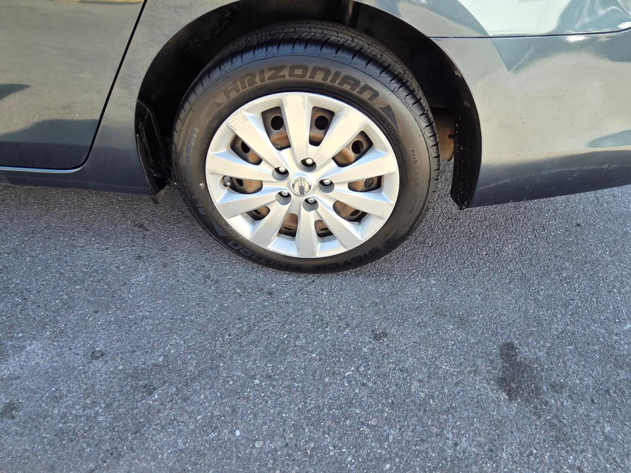 Nissan Sentra 4dr Sdn I4 CVT SV 2016