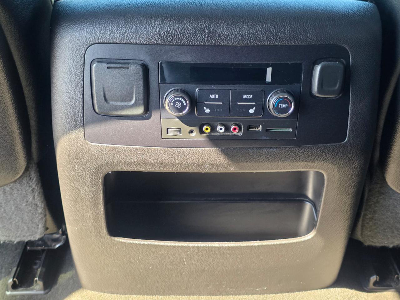 Chevrolet Tahoe 4WD 4dr LTZ 2016