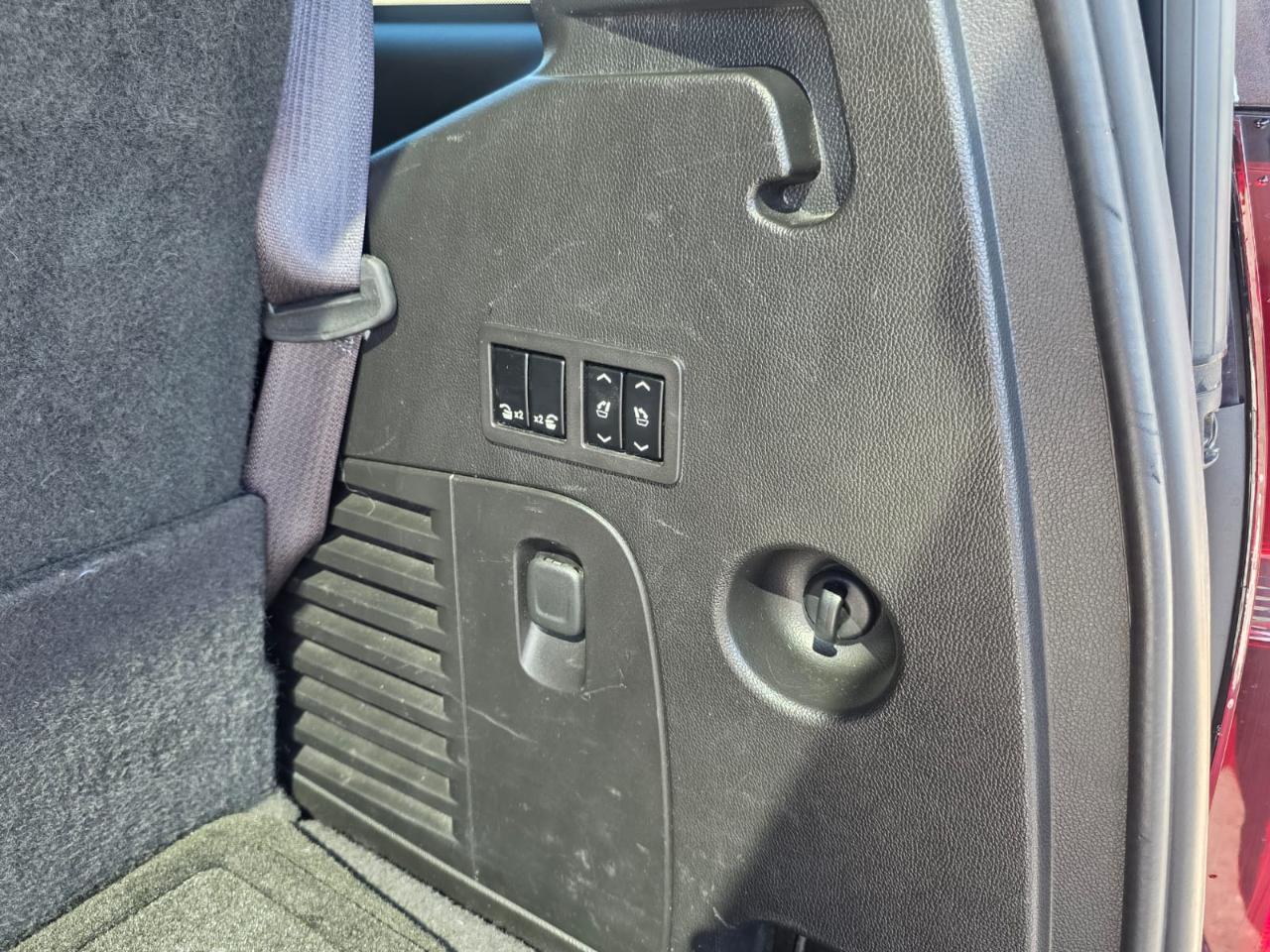 Chevrolet Tahoe 4WD 4dr LTZ 2016