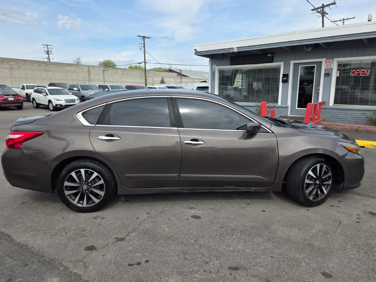 Nissan Altima 4dr Sdn I4 2.5 2016