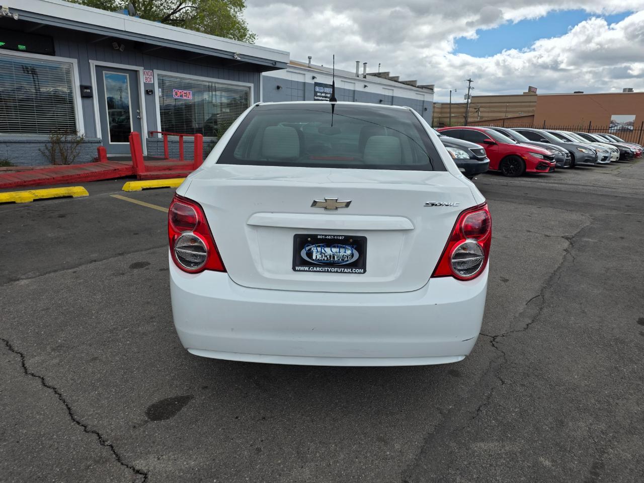 Chevrolet Sonic 4dr Sdn Auto LS 2014