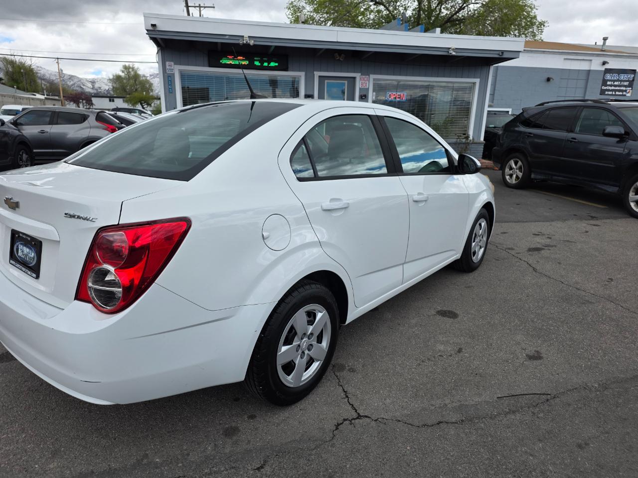 Chevrolet Sonic 4dr Sdn Auto LS 2014