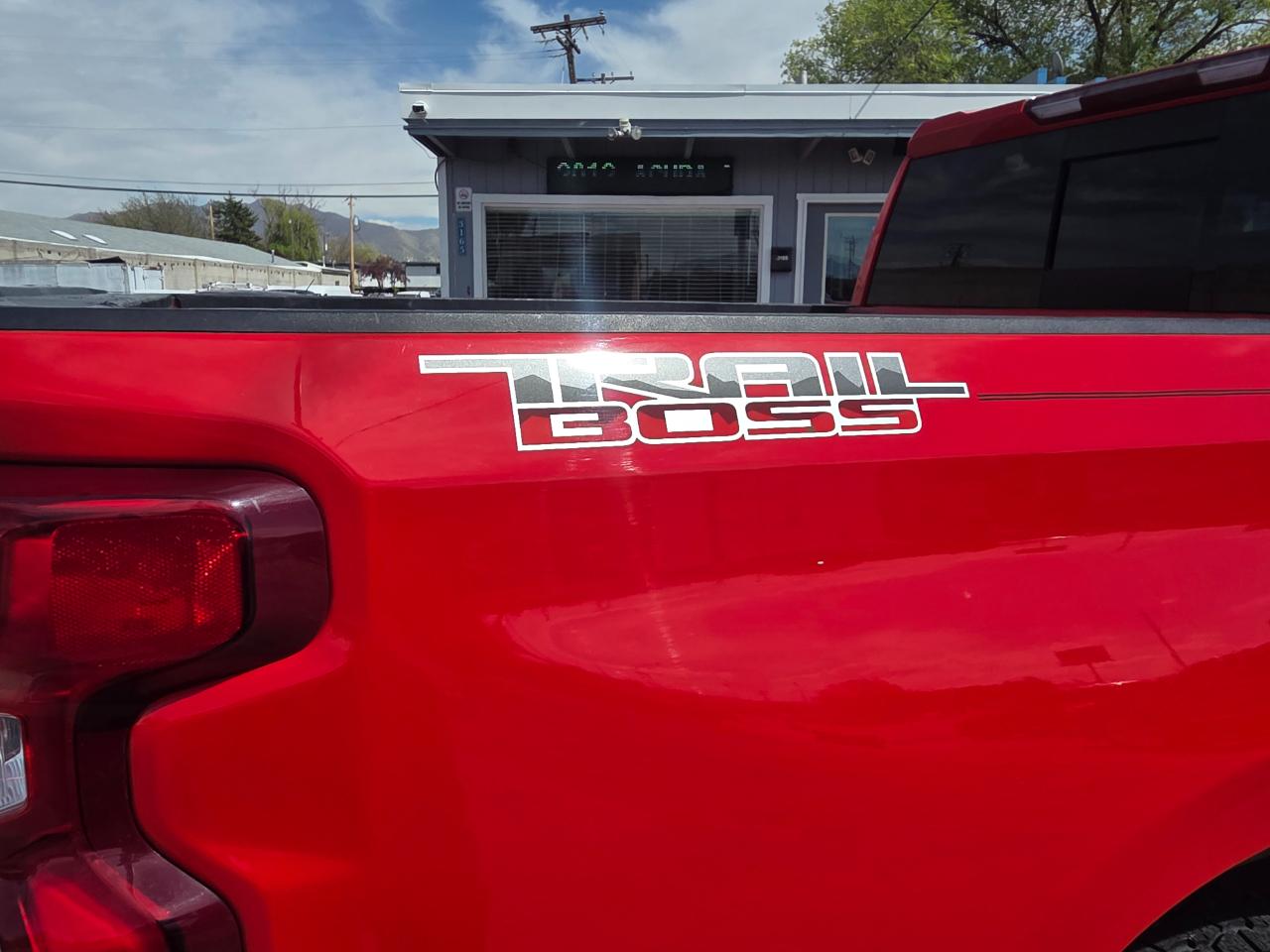 Chevrolet Silverado 1500 4WD Crew Cab 147" LT Trail Boss 2021