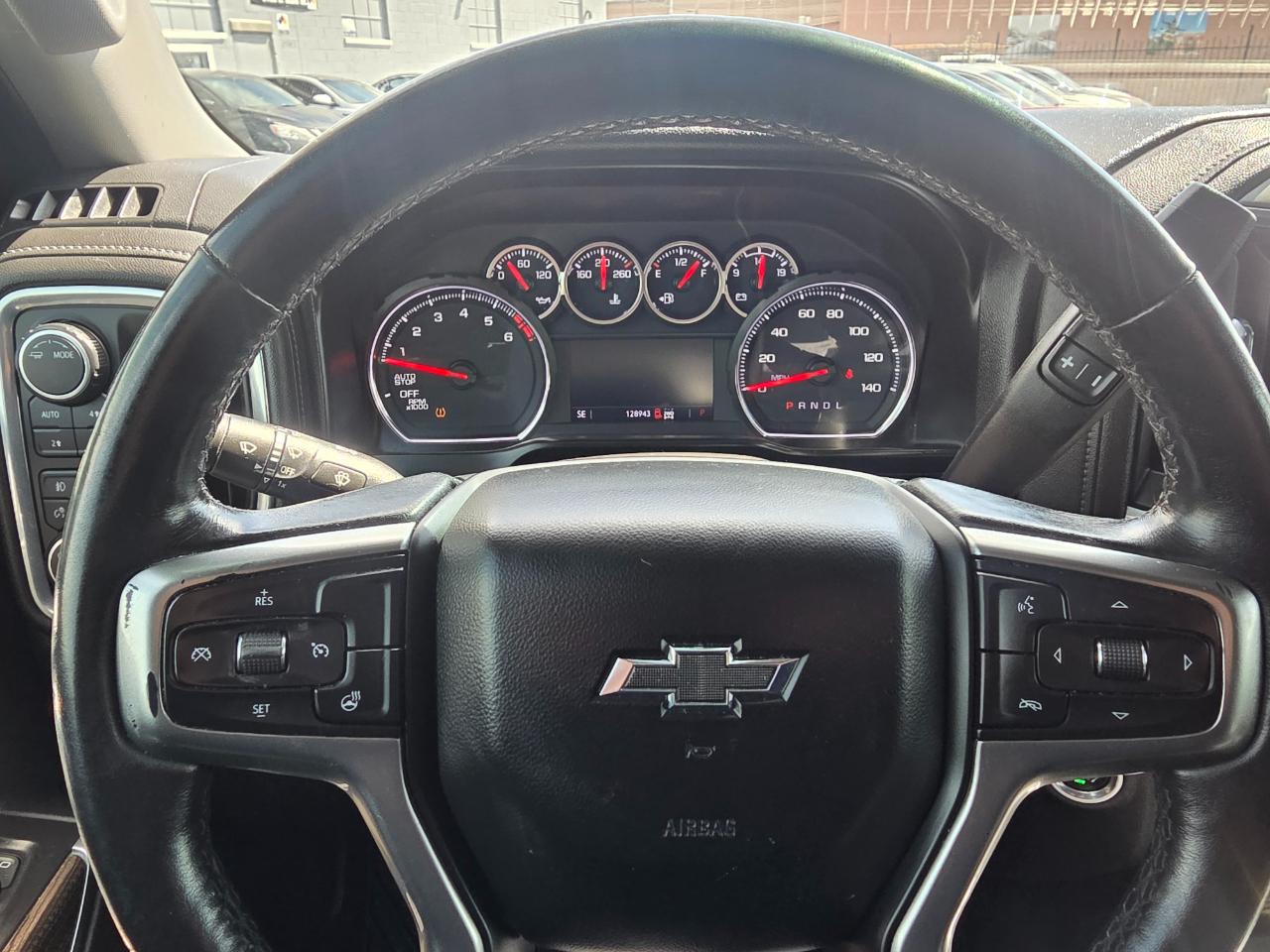 Chevrolet Silverado 1500 4WD Crew Cab 147" LT Trail Boss 2021