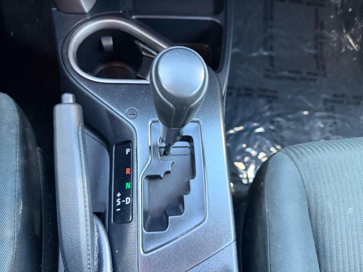 Toyota RAV4 LE AWD (Natl) 2018