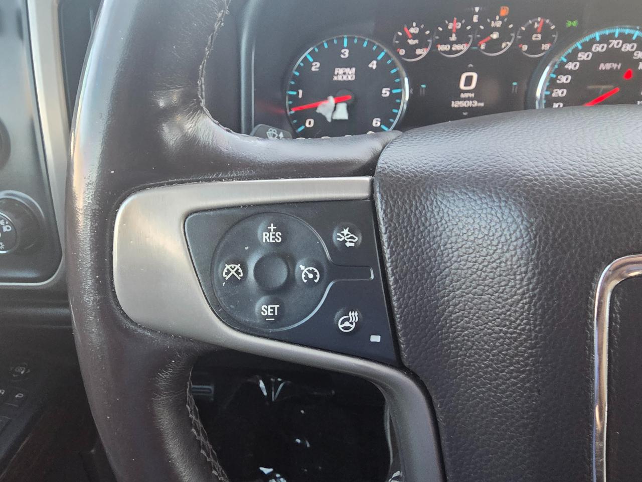 GMC Sierra 1500 4WD Crew Cab 153.0" Denali 2017