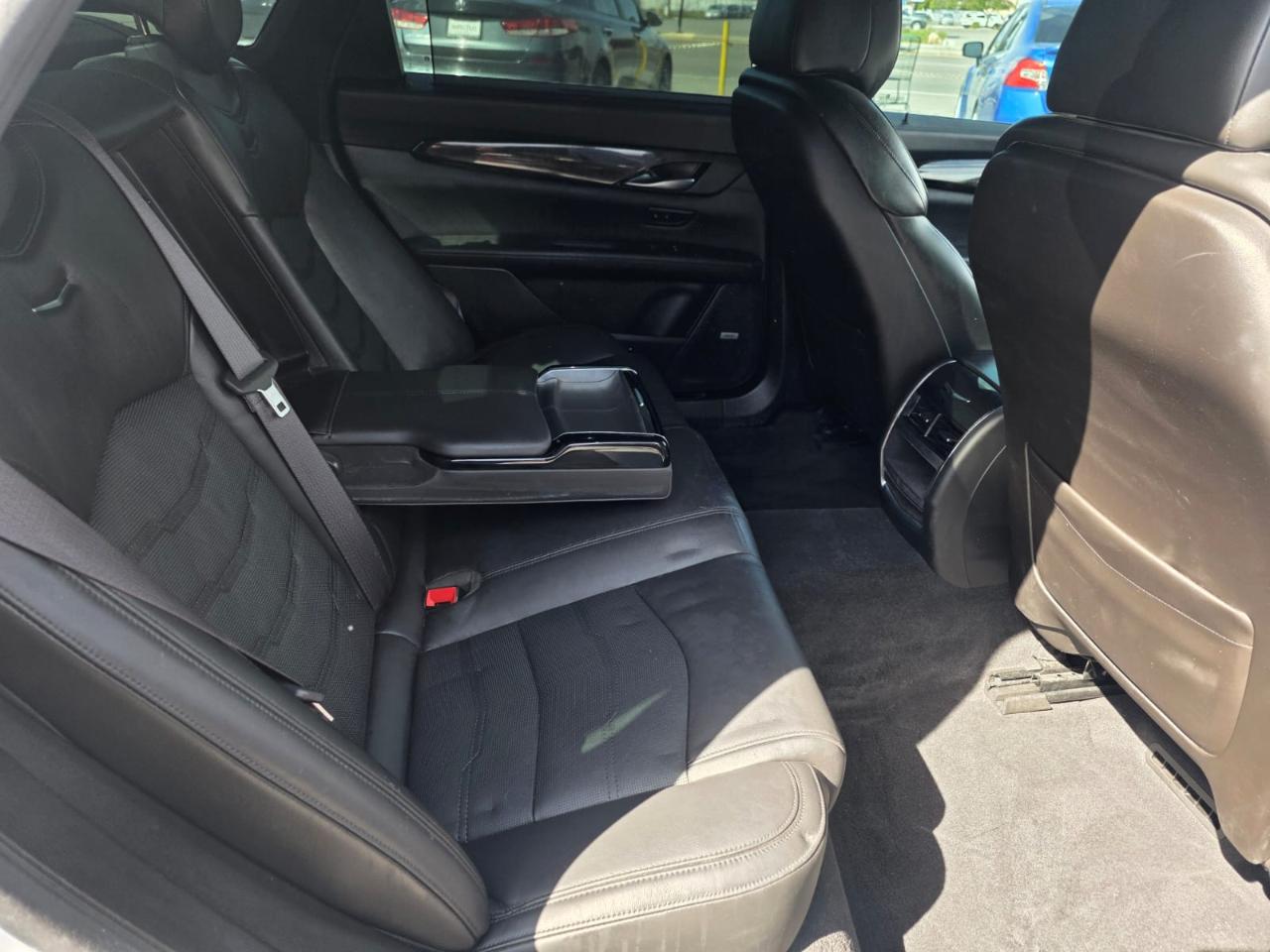 Cadillac CT6 4dr Sdn 3.6L Luxury AWD 2017