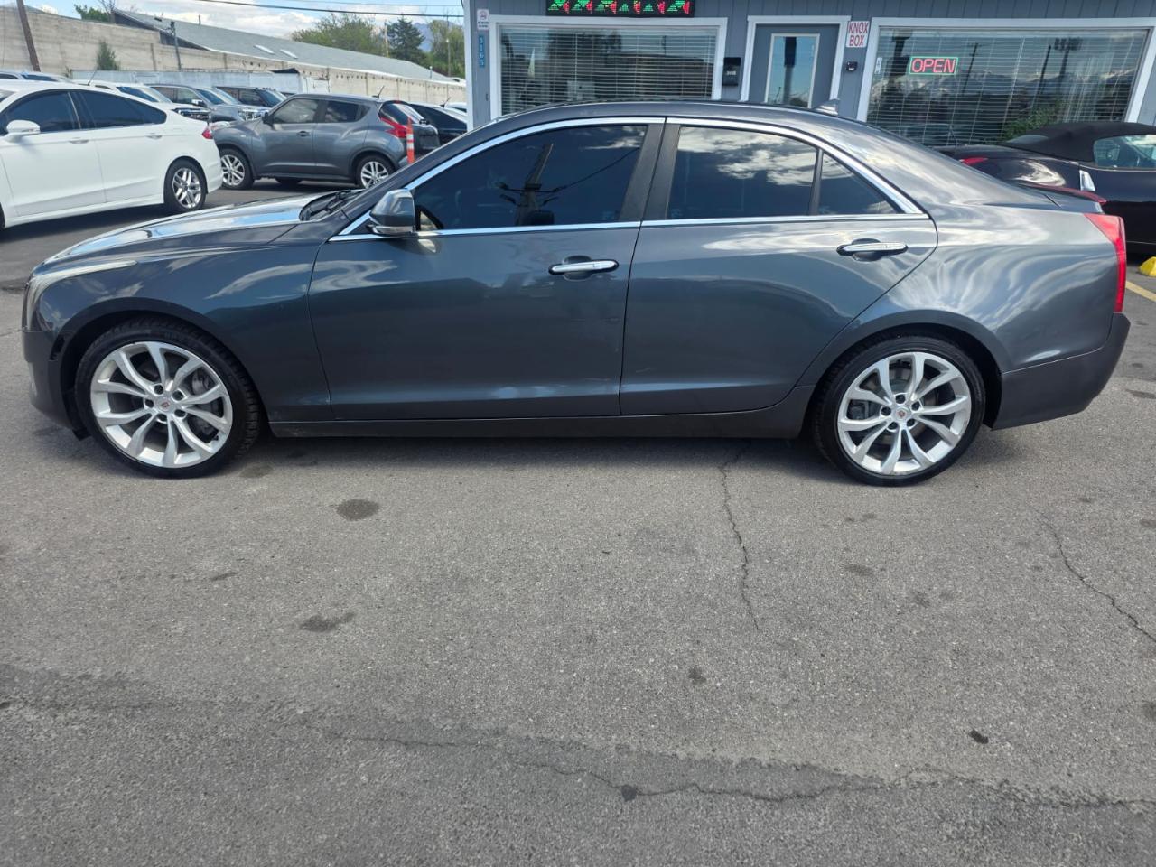 Cadillac ATS 4dr Sdn 2.0L Premium AWD 2013