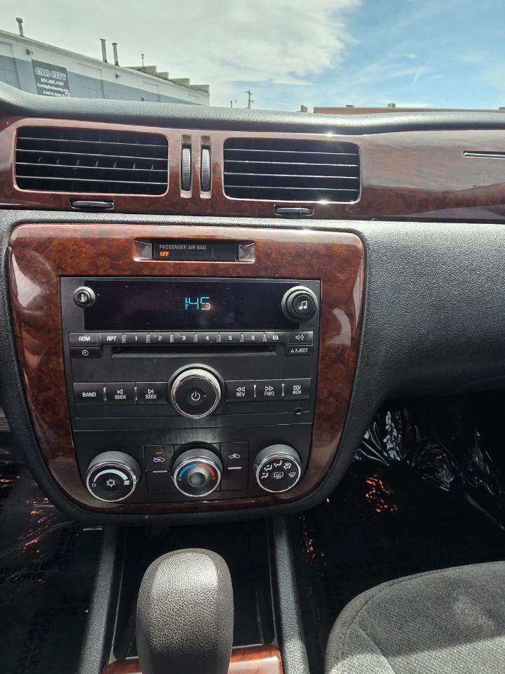 Chevrolet Impala 4dr Sdn LS Fleet 2011