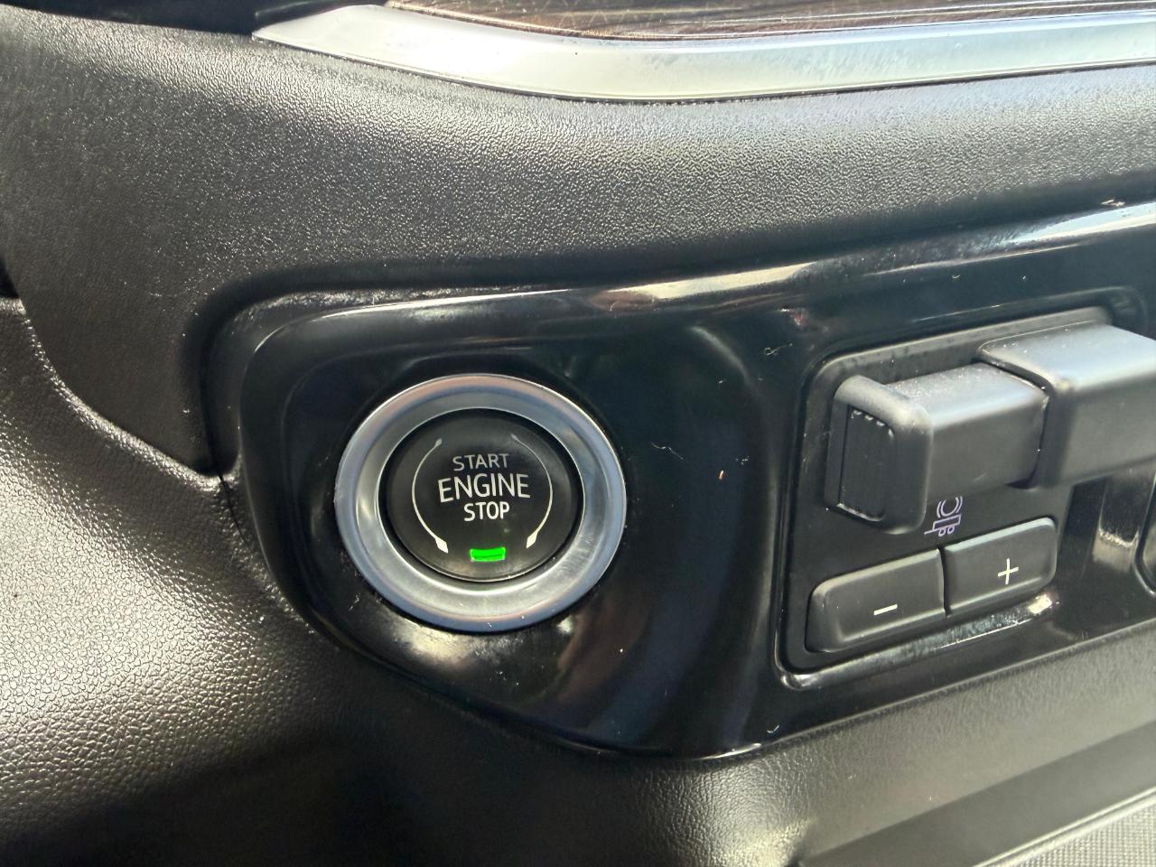 Chevrolet Silverado 1500 4WD Crew Cab 147" RST 2022