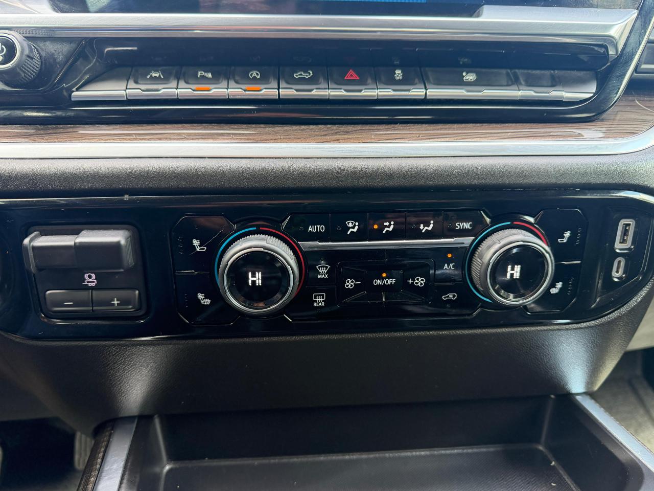 Chevrolet Silverado 1500 4WD Crew Cab 147" RST 2022