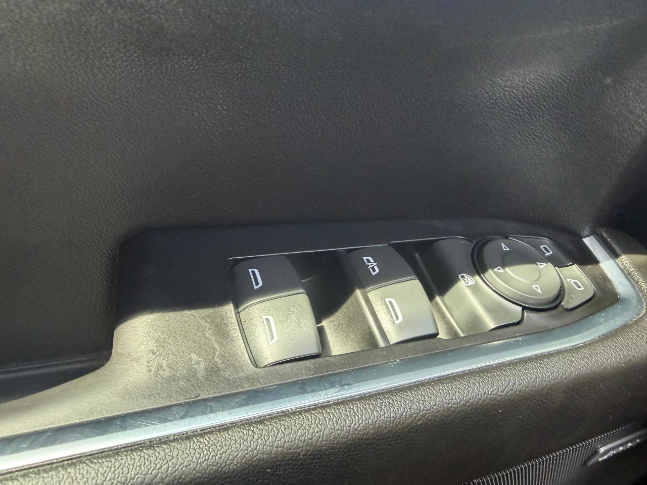 Chevrolet Silverado 1500 4WD Crew Cab 147" RST 2022