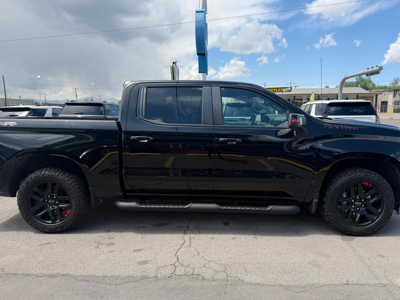 Chevrolet Silverado 1500 4WD Crew Cab 147" RST 2022