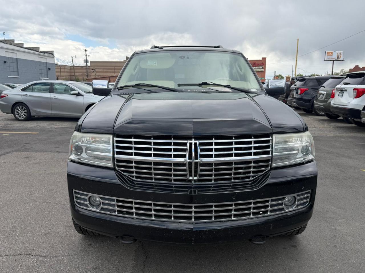 Lincoln Navigator 4WD 4dr 2010