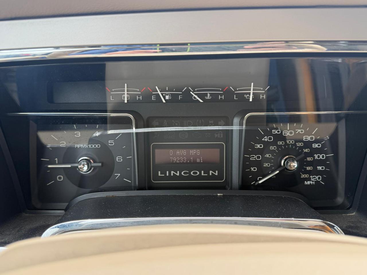 Lincoln Navigator 4WD 4dr 2010