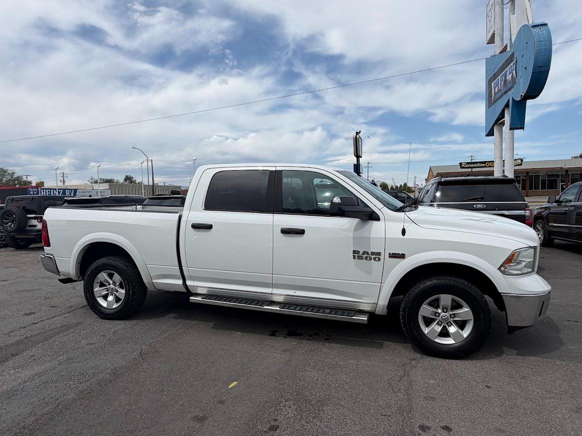 RAM 1500 4WD Crew Cab 149" Outdoorsman 2014