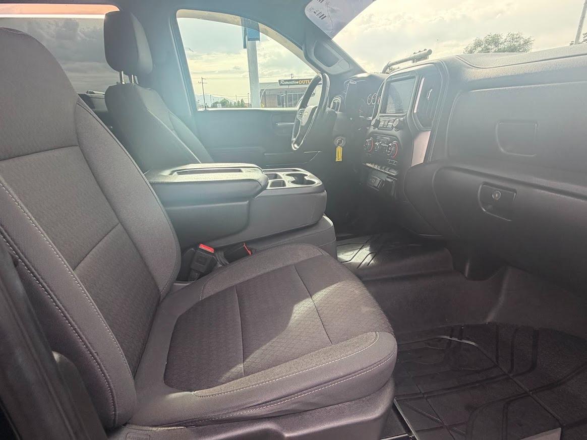 Chevrolet Silverado 1500 4WD Crew Cab 147" LT 2020