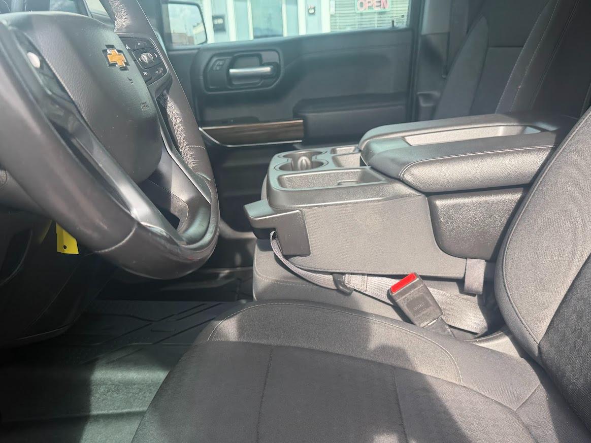 Chevrolet Silverado 1500 4WD Crew Cab 147" LT 2020