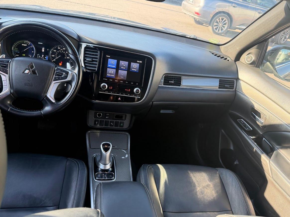 Mitsubishi Outlander PHEV SEL S-AWC 2022