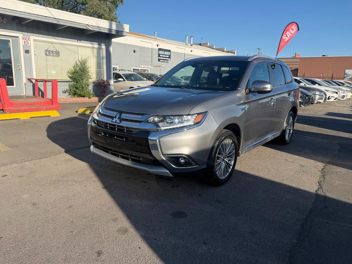 Mitsubishi Outlander PHEV SEL S-AWC 2022