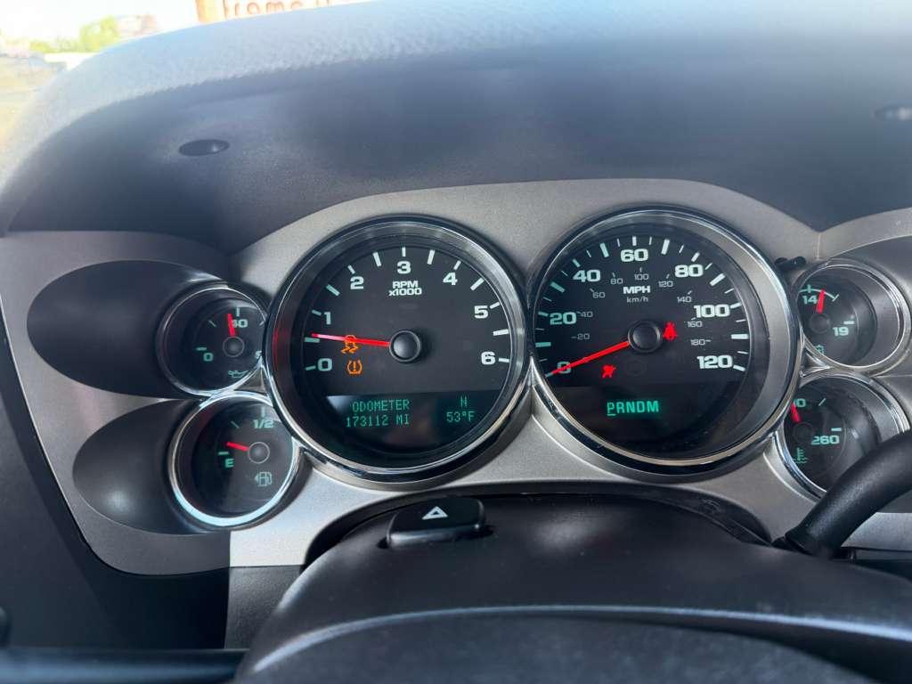 GMC Sierra 1500 4WD Crew Cab 143.5" SLE 2013