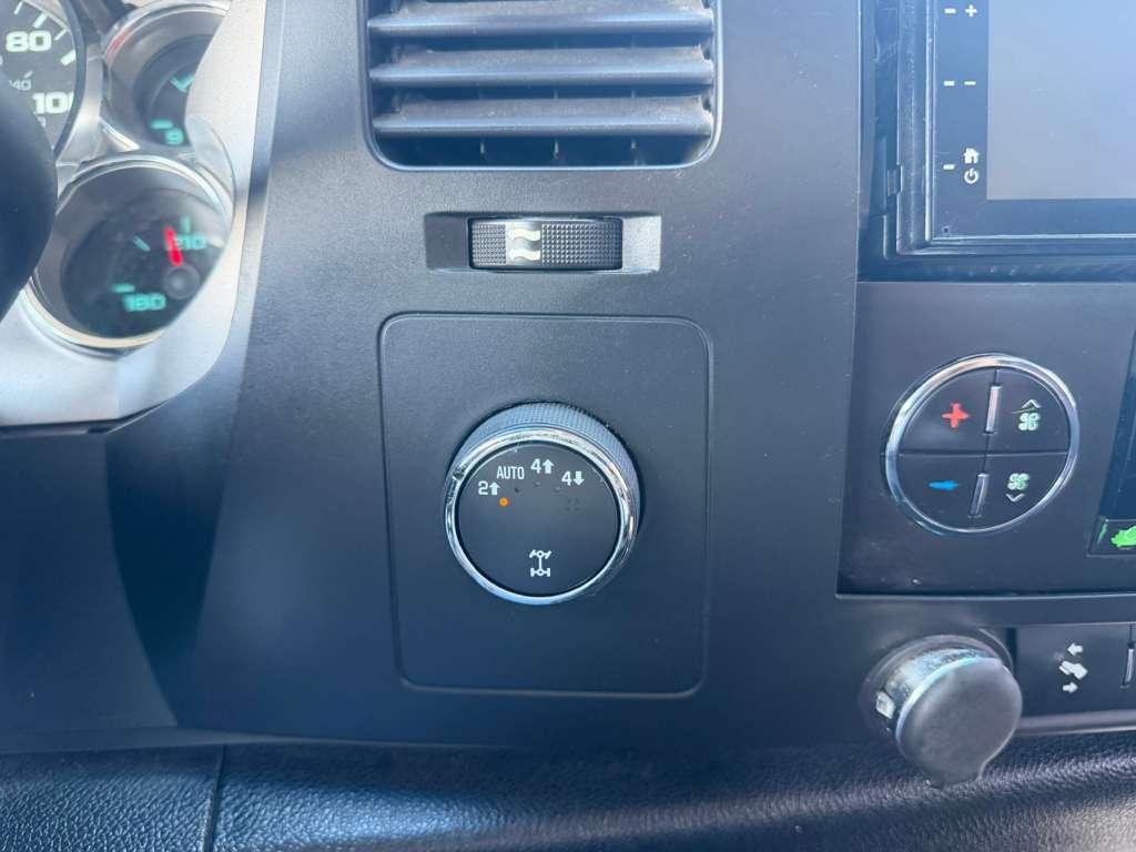 GMC Sierra 1500 4WD Crew Cab 143.5" SLE 2013