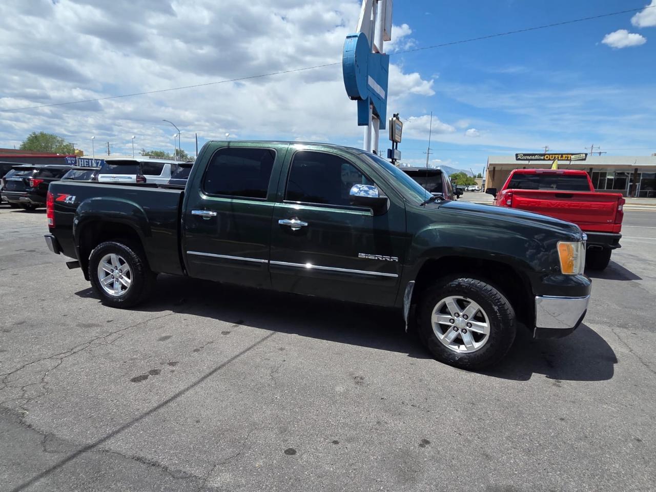 GMC Sierra 1500 4WD Crew Cab 143.5" SLE 2013