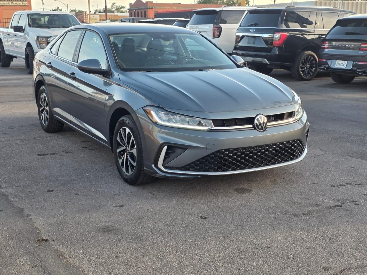 Volkswagen Jetta S Auto 2025